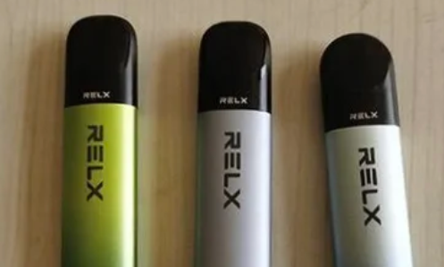 悅刻四代一吸就閃紅燈而且吸不到煙怎么辦？