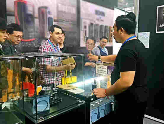 AKUMA在深圳電子煙展會掀起一陣狂熱