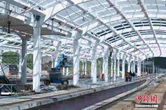 橋梁、高鐵、港口…交通行業打造靚麗“中國名片”