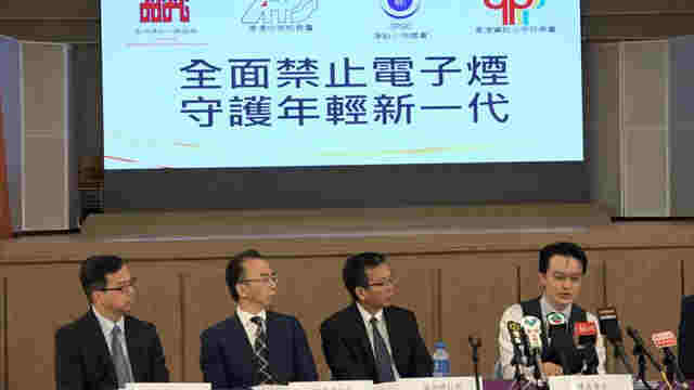 電子煙能戒煙？煙民自述：真煙戒了，卻上了電子煙的“癮” 