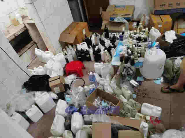 新華社關注：上頭電子煙禍害00后，警方建議嚴控快遞郵寄電子煙 