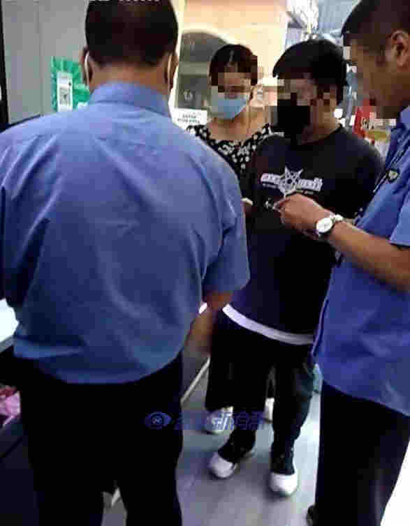 平頂山查處首例向未成年人出售電子煙案件，罰款1000元