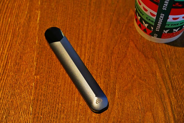 喜霧電子煙新品HERO評測：英雄歸來，舍我其誰