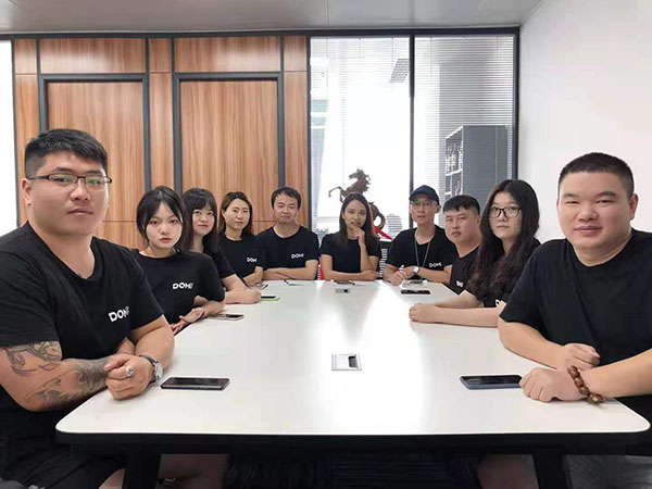 老團隊新產品，DOMI多米電子煙榮耀上市