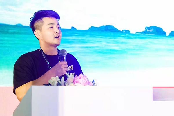 典康霧化創始人張漢林受邀出席IECIE高峰論壇，首提電子煙集合店果園形態